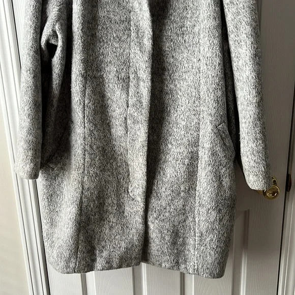 Torrid Marled Light Grey Hacci Funnel Neck Coat size 4 - Picture 6 of 12